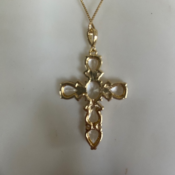 Copacabana Gold and Diamond Cross Necklace - Picture 6 of 8